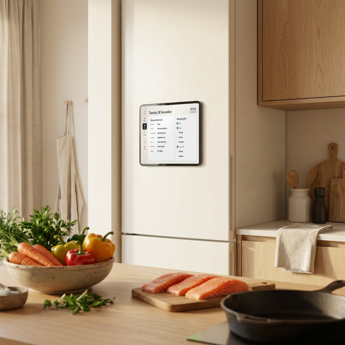 Famiora™ Smart Fridge Calendar